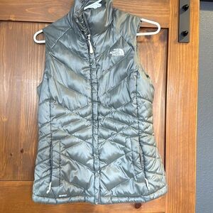 Women’s North Face Vest Small